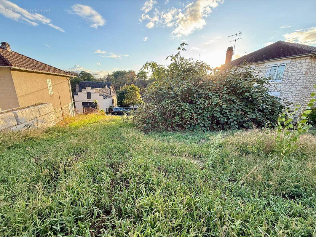 Terrain à BRIVE-LA-GAILLARDE