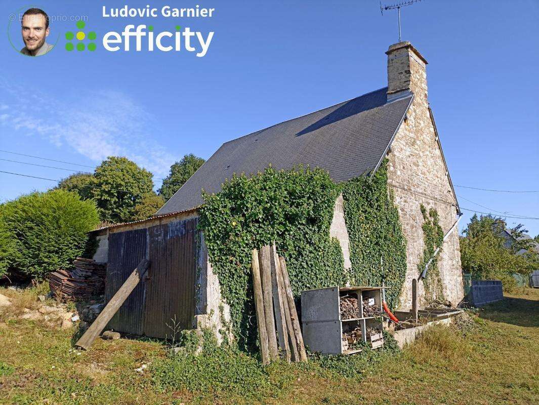 Maison à SAINT-HILAIRE-DU-HARCOUET