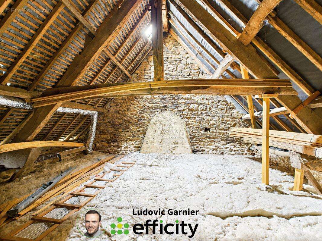 Maison à SAINT-HILAIRE-DU-HARCOUET