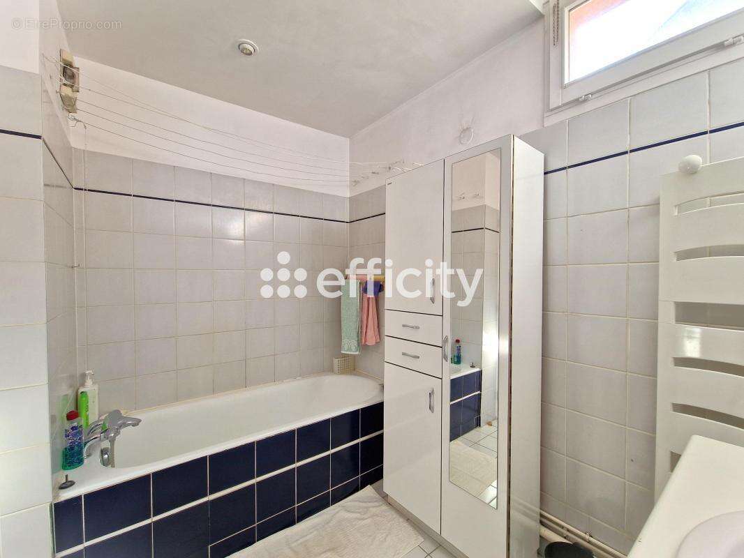 Appartement à ASNIERES-SUR-SEINE