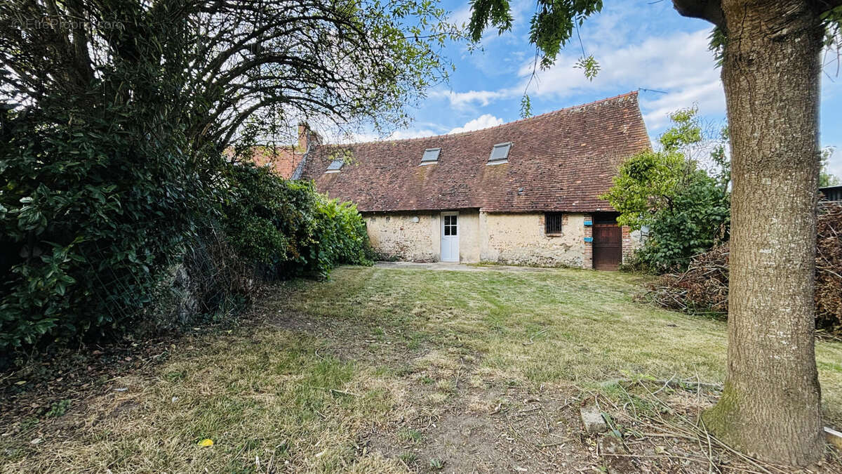 Maison à CLOYES-SUR-LE-LOIR