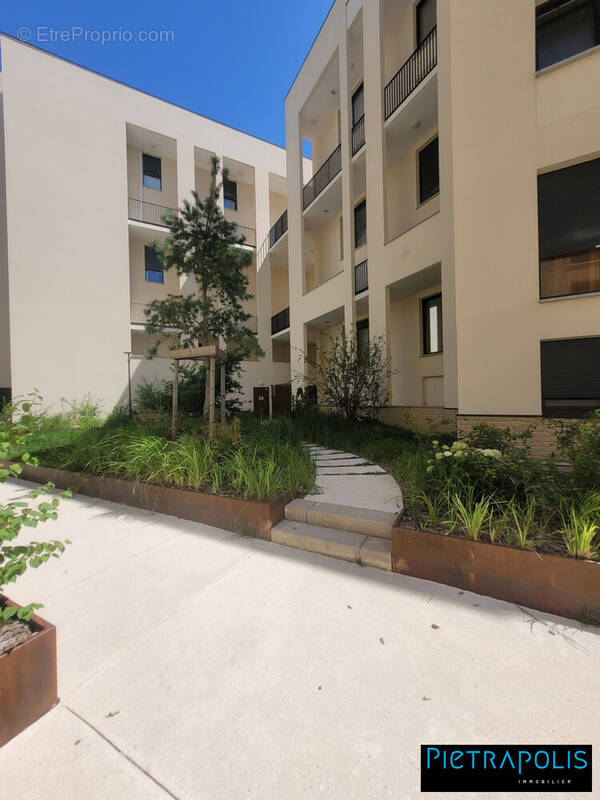 Appartement à RILLIEUX-LA-PAPE