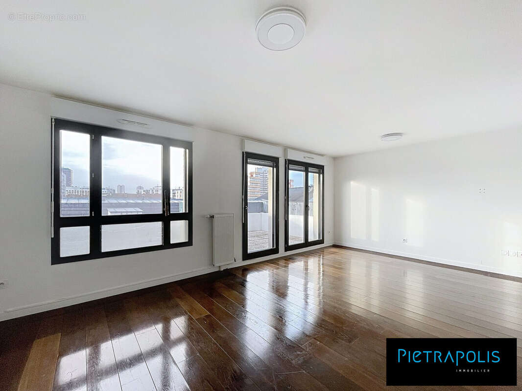 Appartement à AUBERVILLIERS