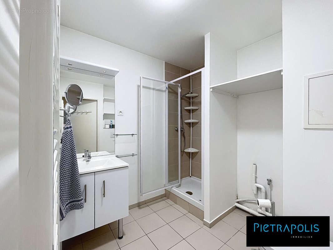 Appartement à AUBERVILLIERS