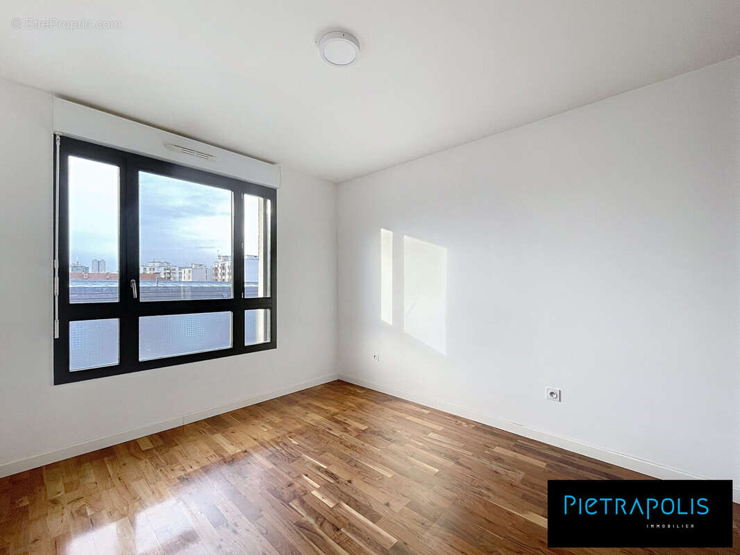 Appartement à AUBERVILLIERS