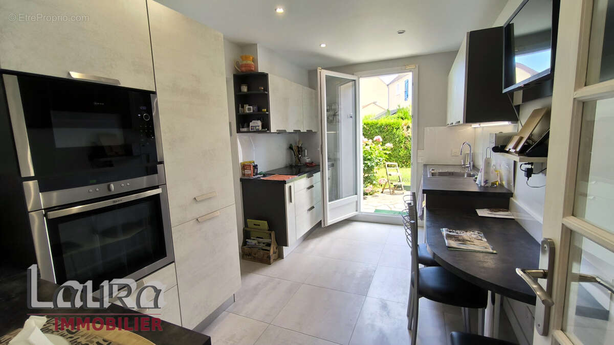 Maison à MAROLLES-EN-BRIE