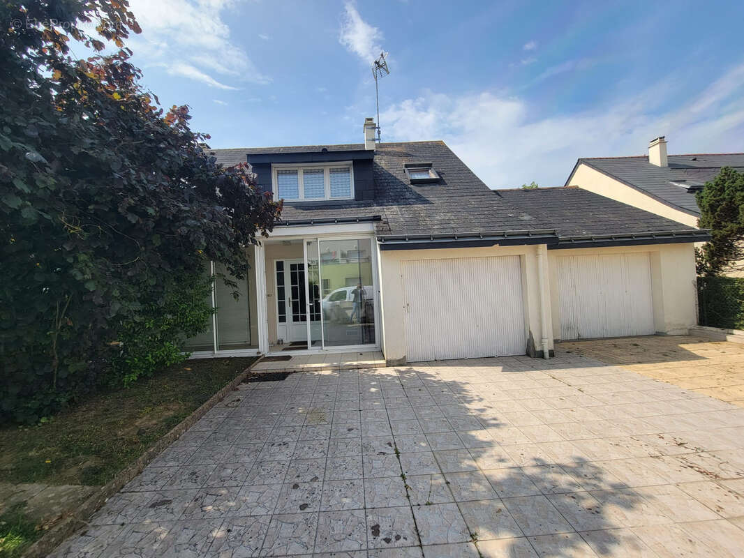 Maison à SAINT-BARTHELEMY-D&#039;ANJOU