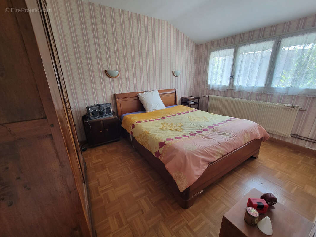 Maison à SAINT-BARTHELEMY-D&#039;ANJOU