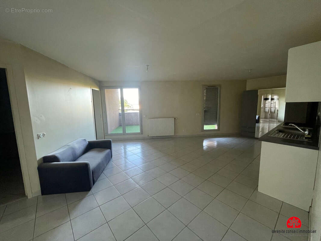 Appartement à RILLIEUX-LA-PAPE