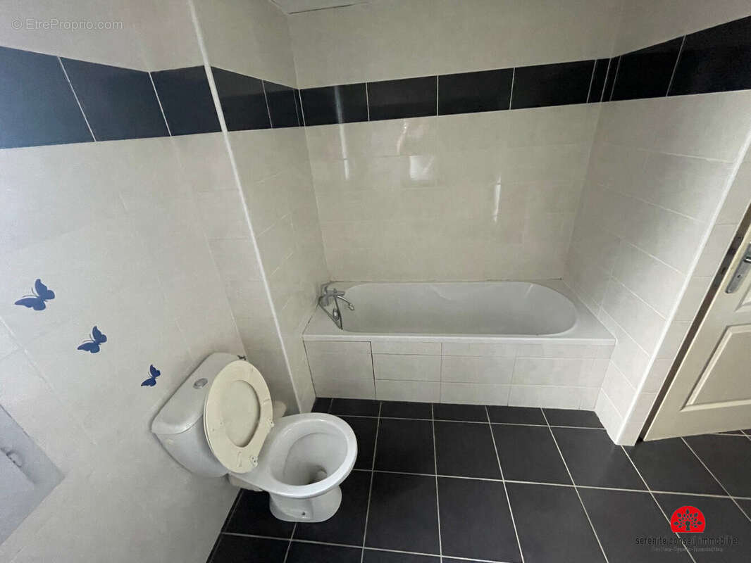 Appartement à RILLIEUX-LA-PAPE