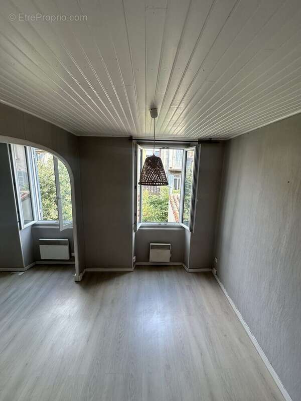 salon sejour  - Appartement à MARSEILLE-5E