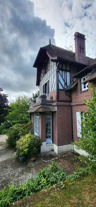 Maison à ROUXMESNIL-BOUTEILLES