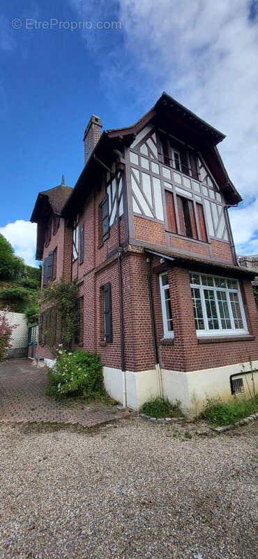 Maison à ROUXMESNIL-BOUTEILLES
