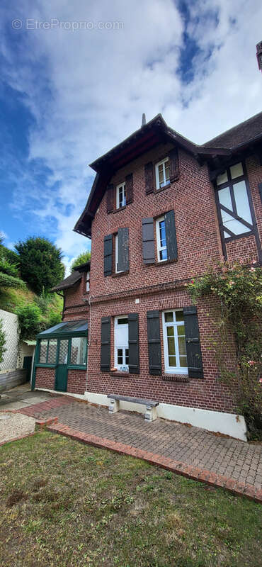 Maison à ROUXMESNIL-BOUTEILLES