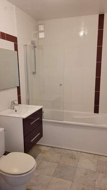 Appartement à FONTENAY-LE-FLEURY