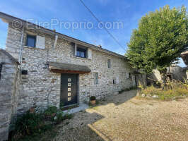 Maison à DAMMARTIN-EN-SERVE