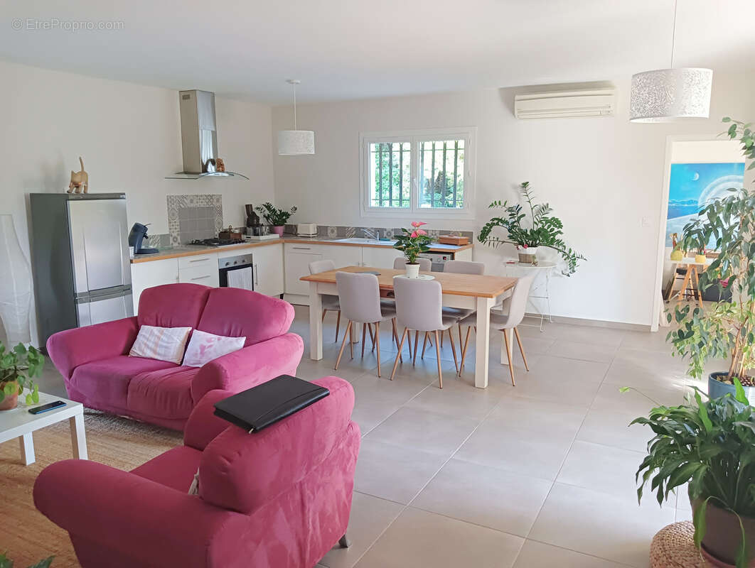 Maison à LES ANGLES