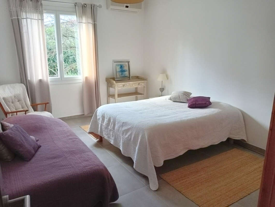 Maison à LES ANGLES