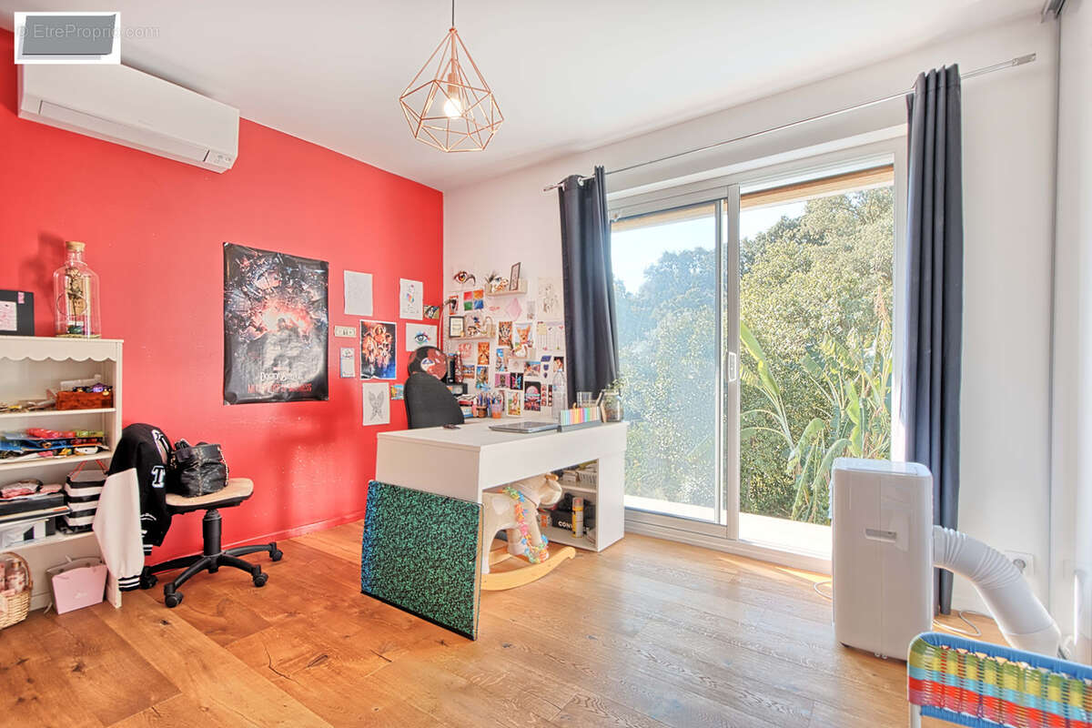 Maison à CARQUEIRANNE