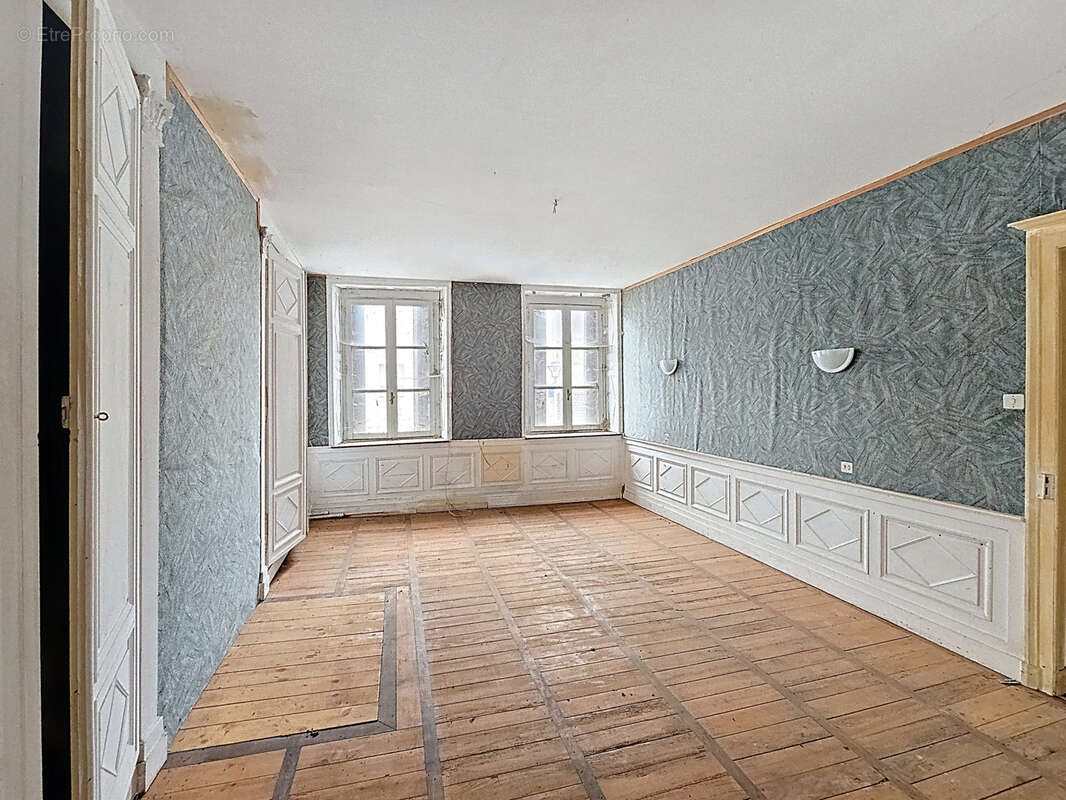 Appartement à GONDRECOURT-LE-CHATEAU