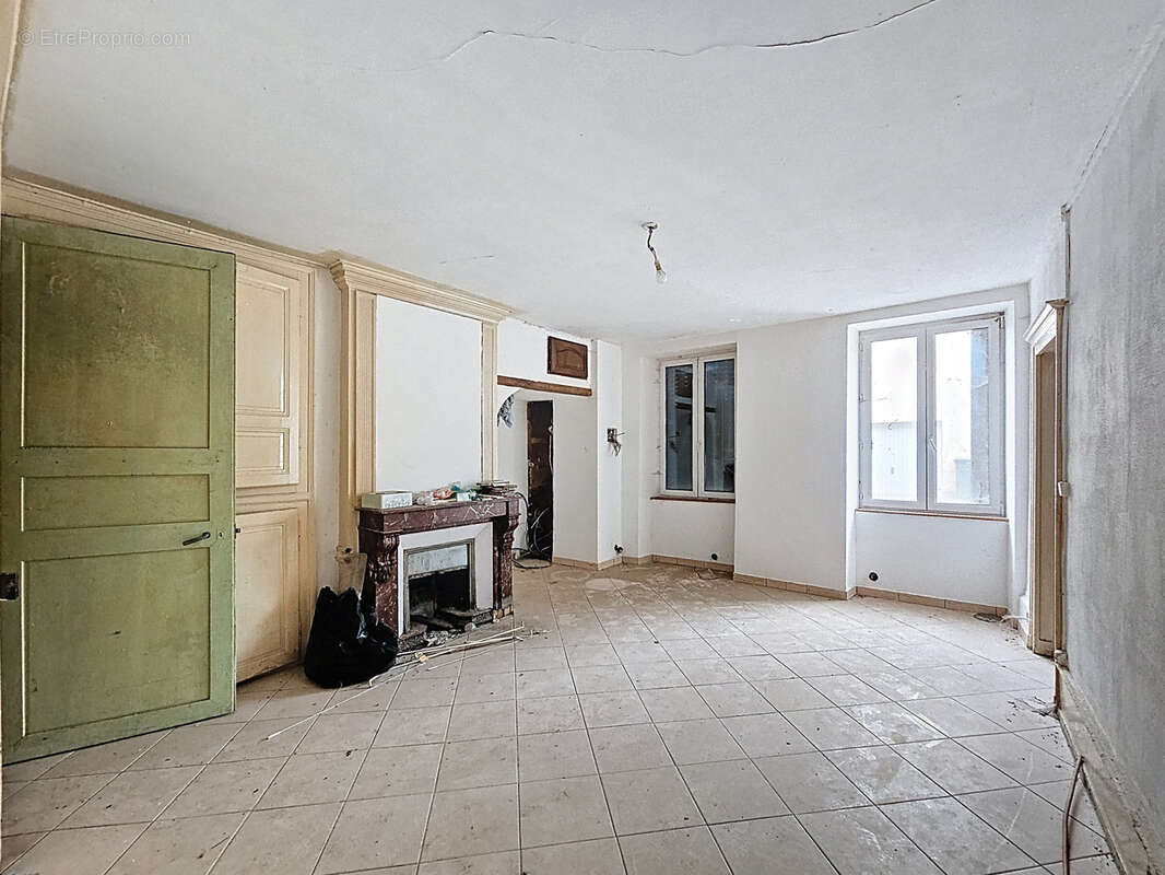 Appartement à GONDRECOURT-LE-CHATEAU