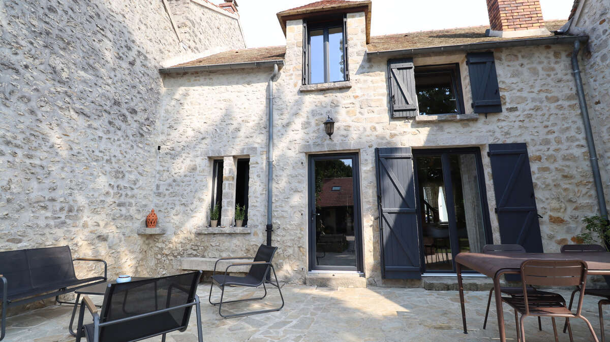 Maison à MILLY-LA-FORET