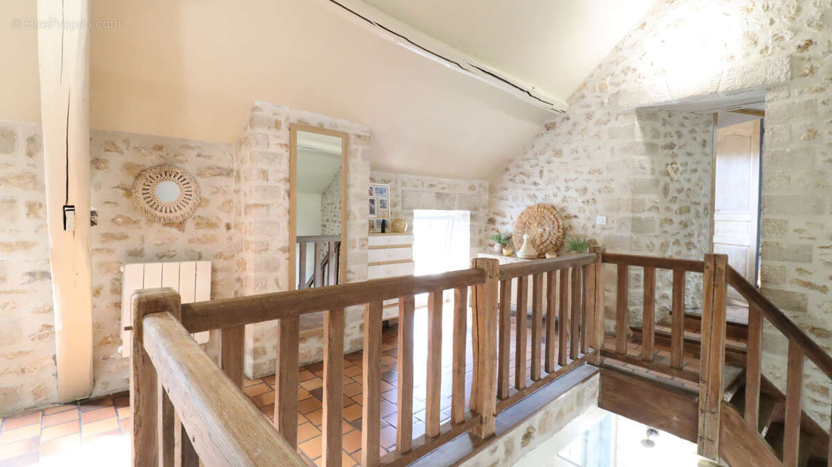 Maison à MILLY-LA-FORET