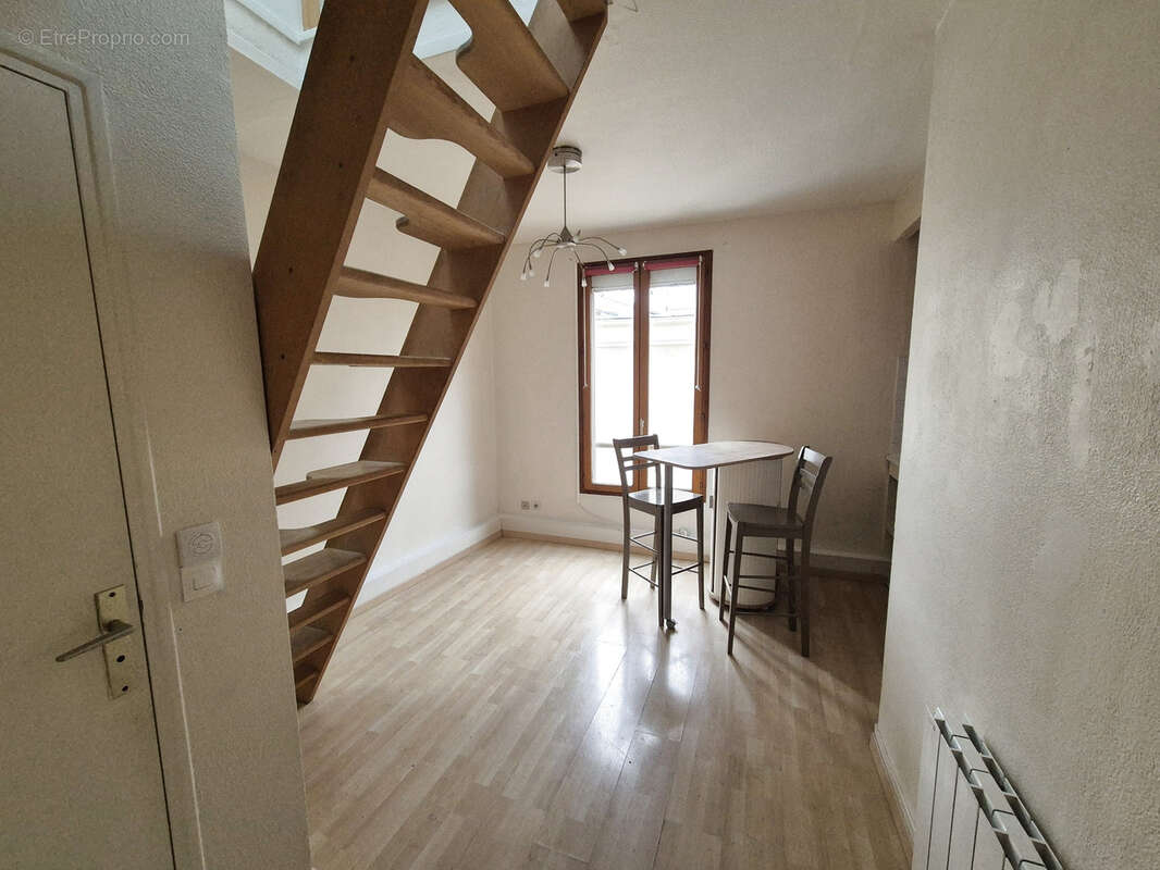 Appartement à FONTENAY-SOUS-BOIS