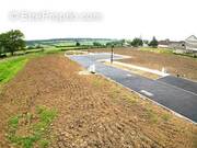 Terrain à FONTENAY-MAUVOISIN