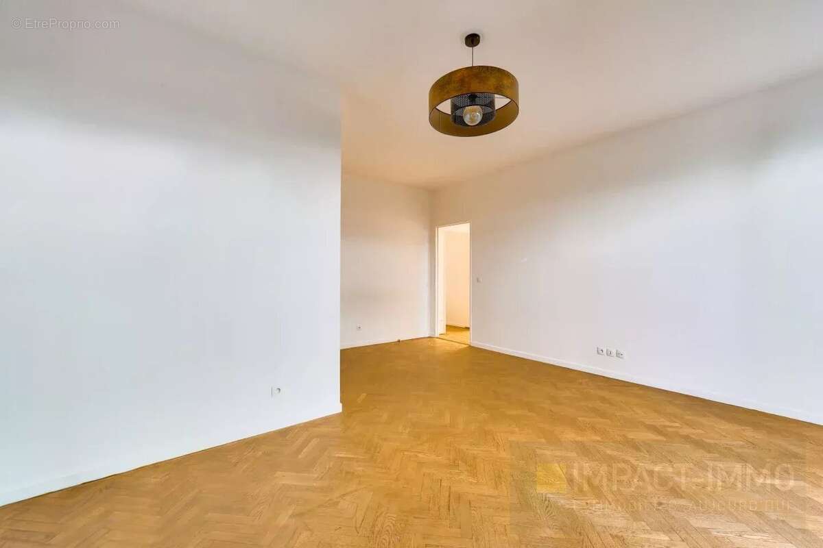 Appartement à ASNIERES-SUR-SEINE