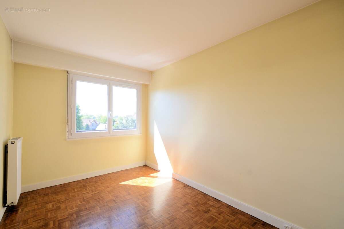 Appartement à CHENNEVIERES-SUR-MARNE