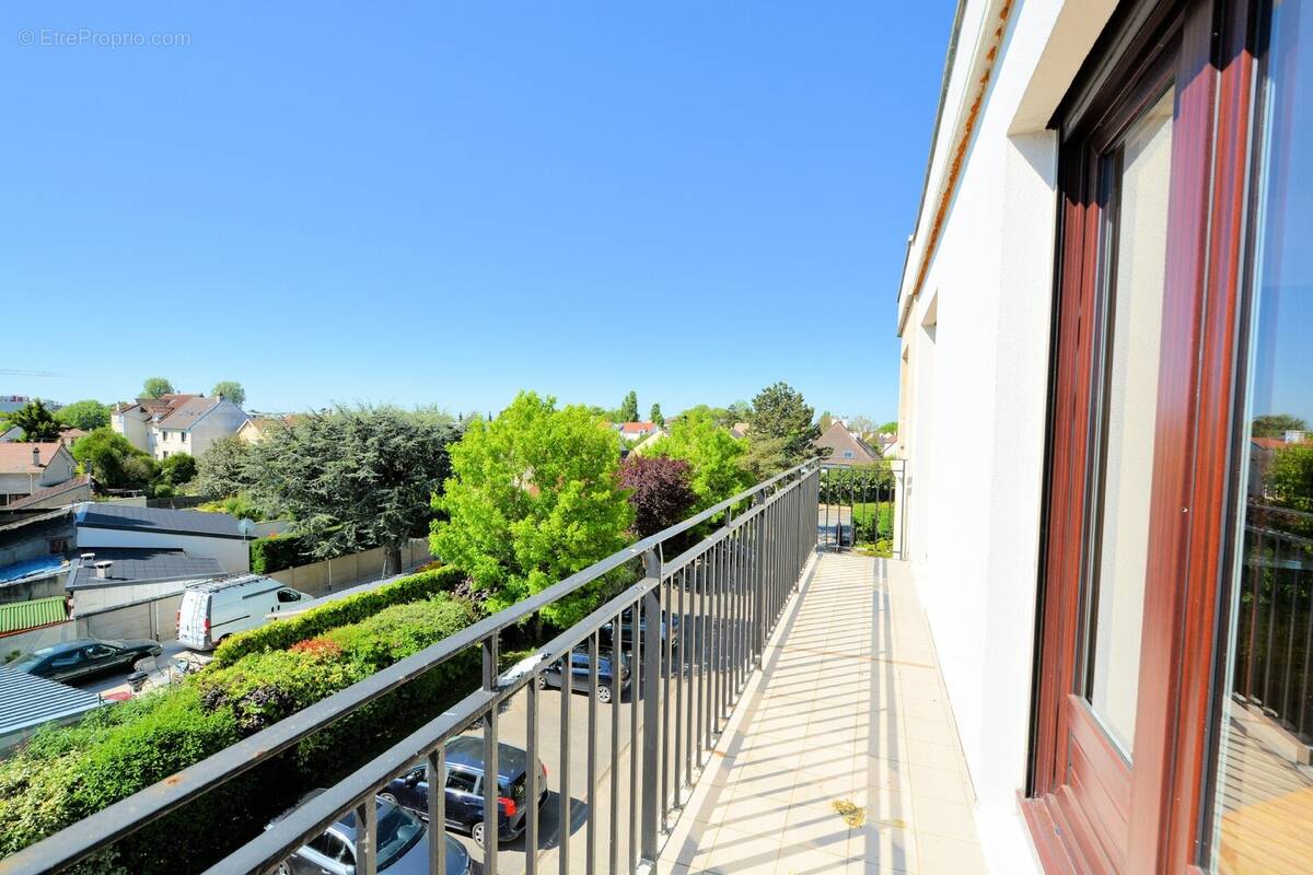 Appartement à CHENNEVIERES-SUR-MARNE