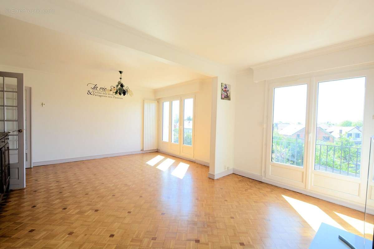 Appartement à CHENNEVIERES-SUR-MARNE