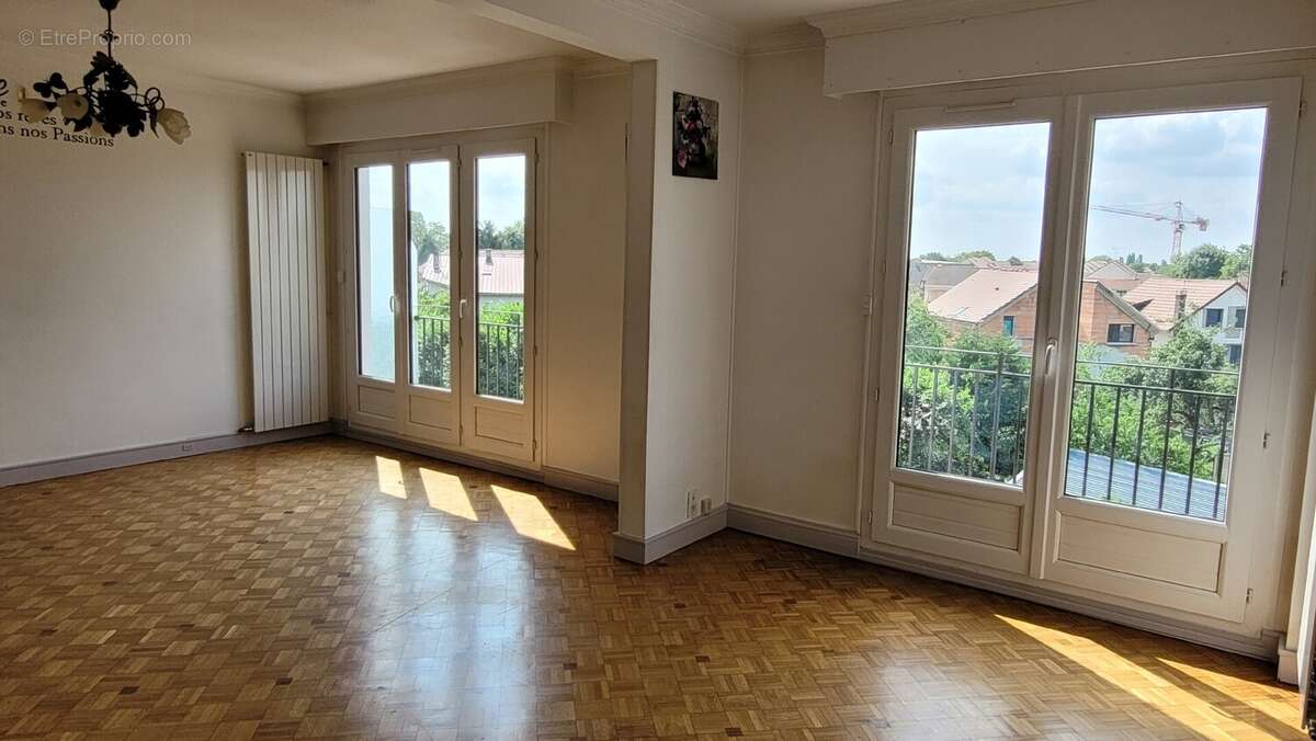 Appartement à CHENNEVIERES-SUR-MARNE