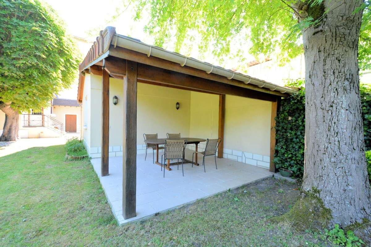 Maison à SAINT-MAUR-DES-FOSSES