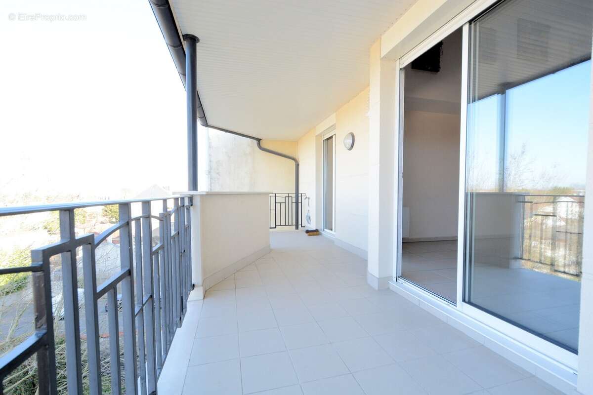 Appartement à SAINT-MAUR-DES-FOSSES