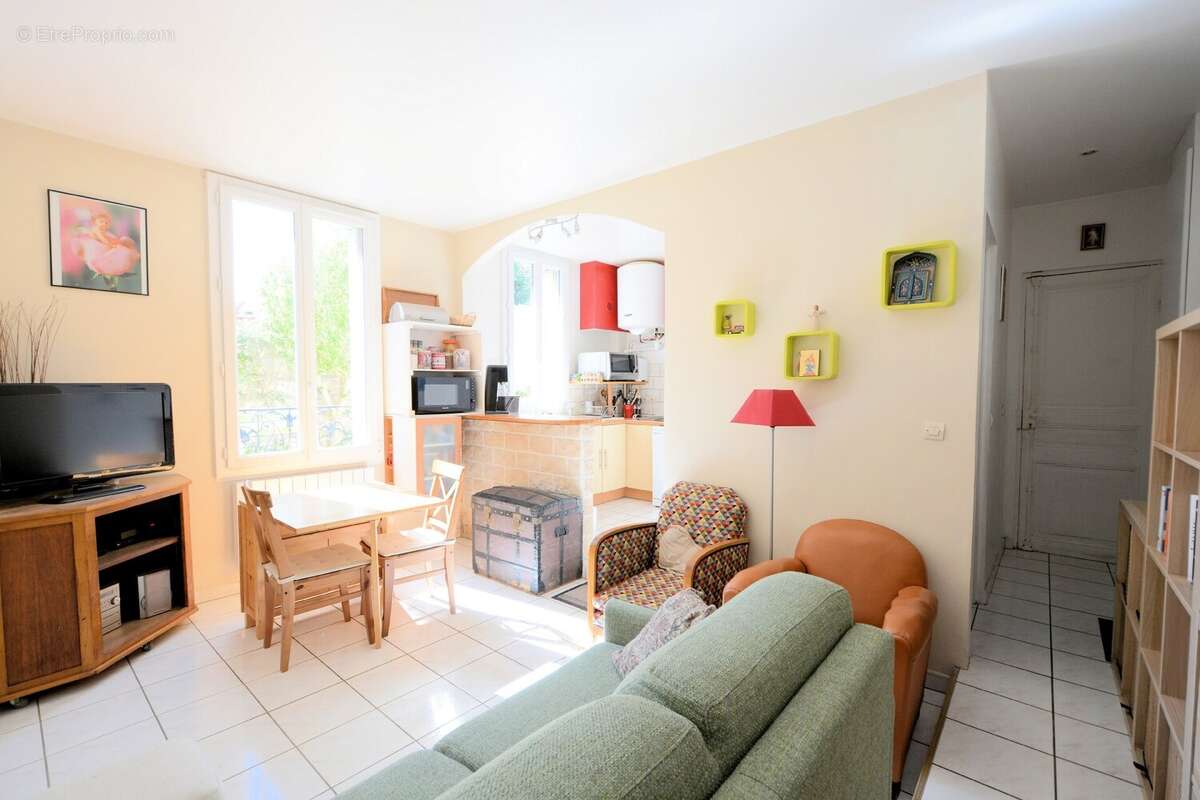 Appartement à SAINT-MAUR-DES-FOSSES