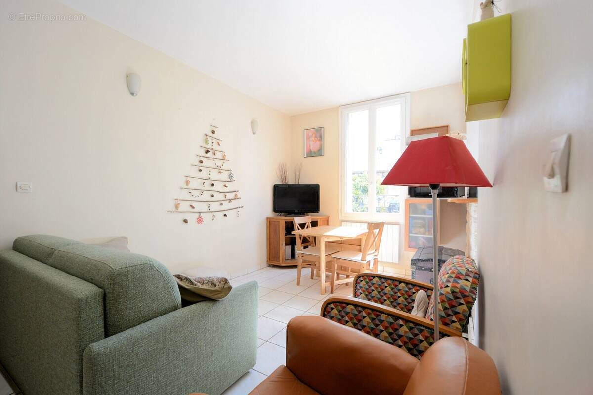 Appartement à SAINT-MAUR-DES-FOSSES