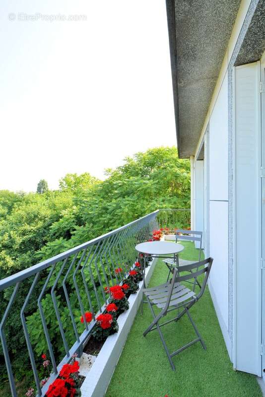 Appartement à SAINT-MAUR-DES-FOSSES