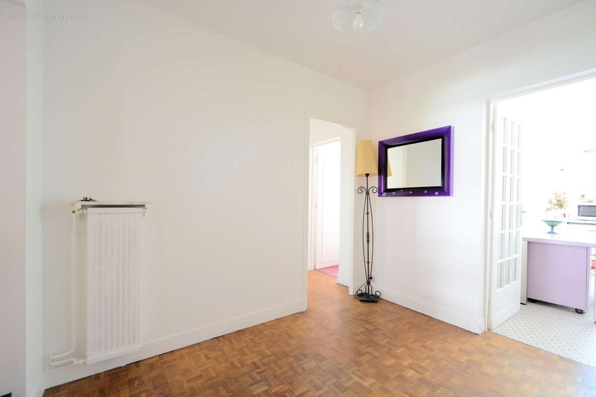 Appartement à SAINT-MAUR-DES-FOSSES