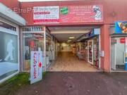 Commerce à LE MESNIL-SAINT-DENIS