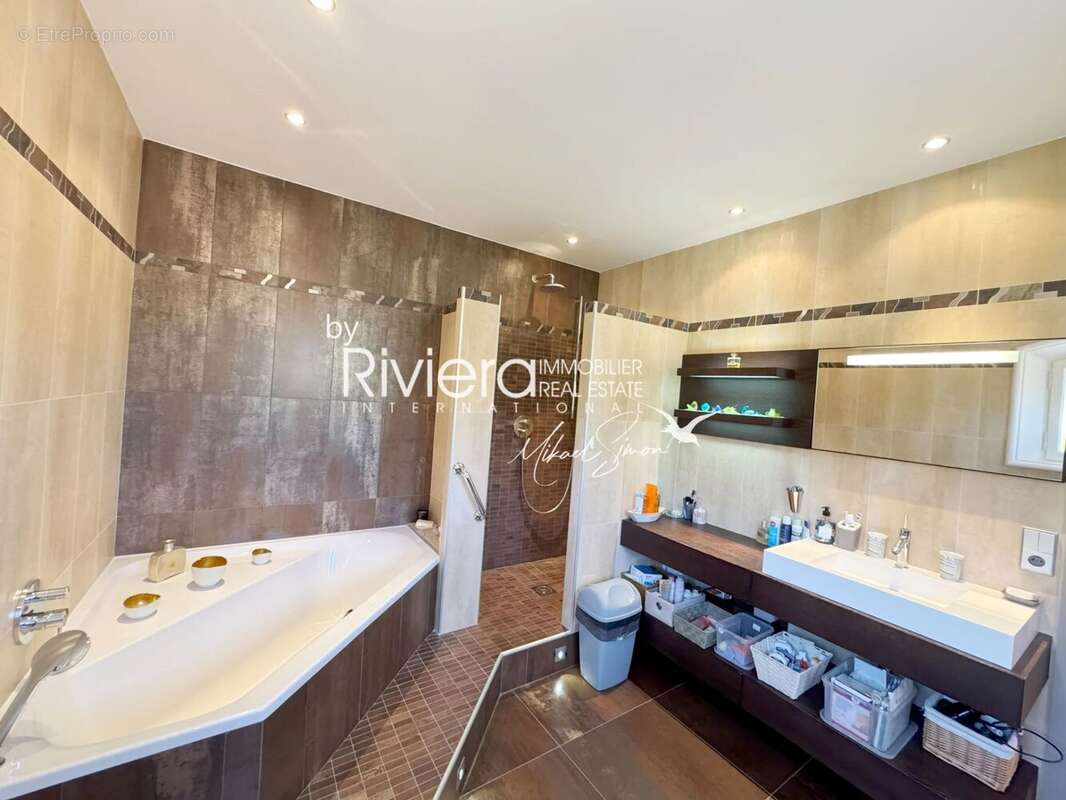 Maison à CAVALAIRE-SUR-MER