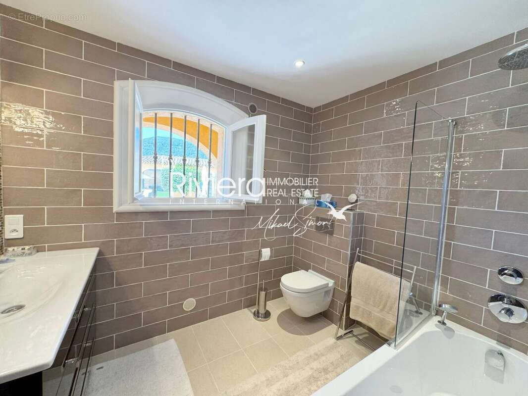 Maison à CAVALAIRE-SUR-MER