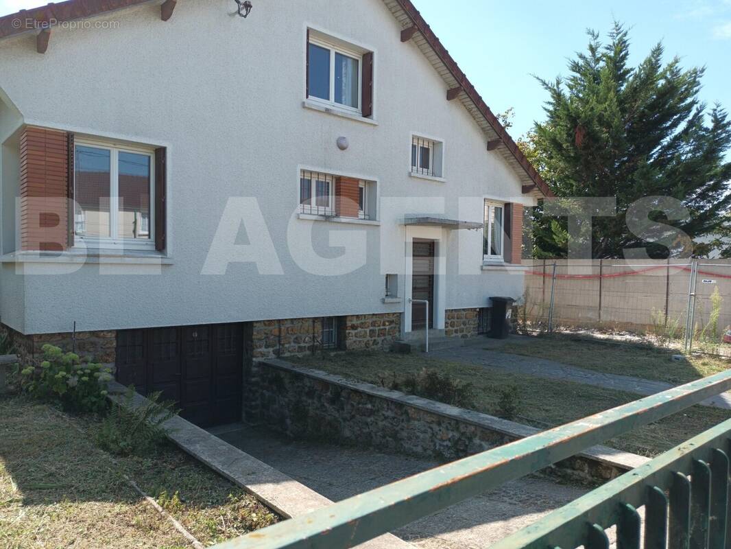 2025 - Maison à SAINTE-GENEVIEVE-DES-BOIS