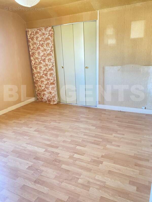 IMG_3161 - Maison à SAINTE-GENEVIEVE-DES-BOIS