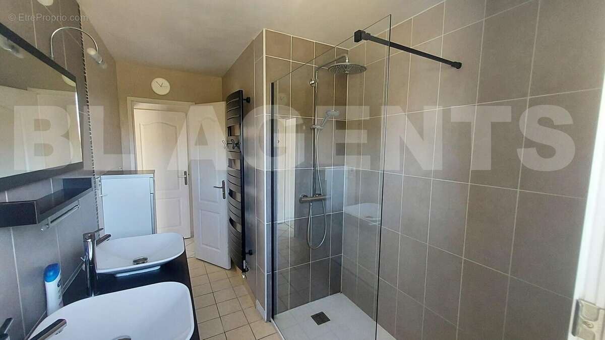 20250823_125605 - Maison à BARJOUVILLE