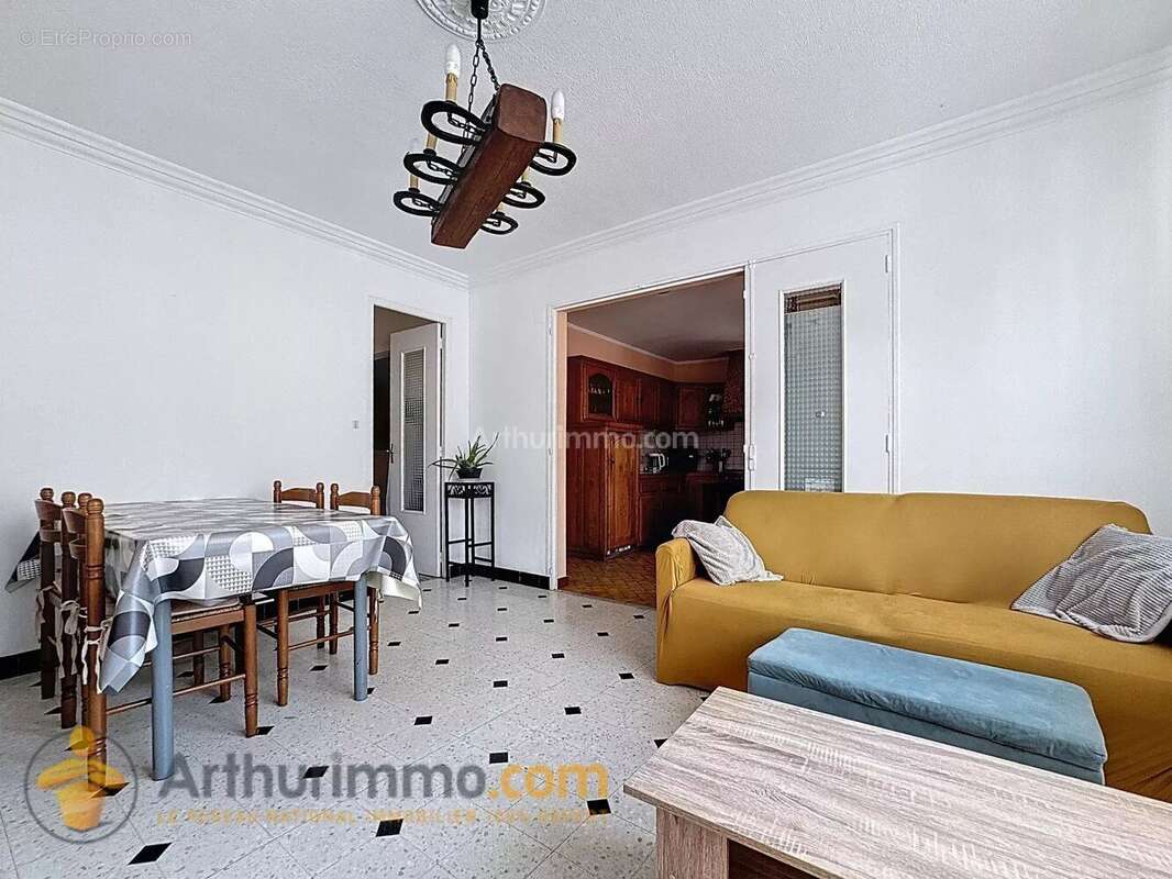 Maison à BUSSY-LE-CHATEAU