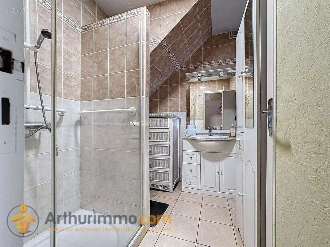 Maison à BUSSY-LE-CHATEAU