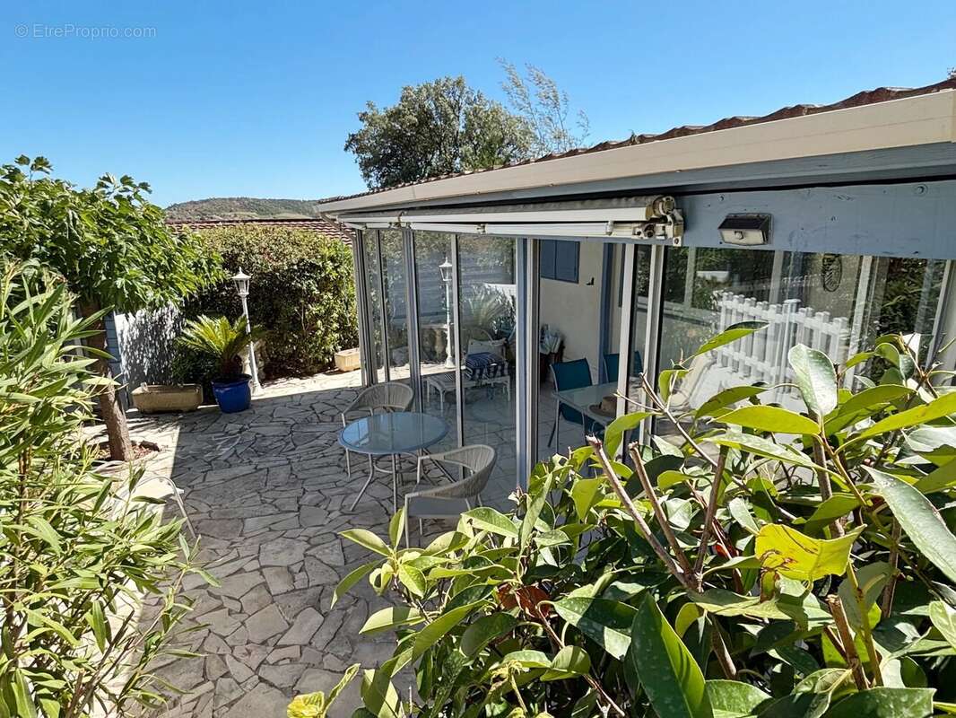 Maison à ROQUEBRUNE-SUR-ARGENS