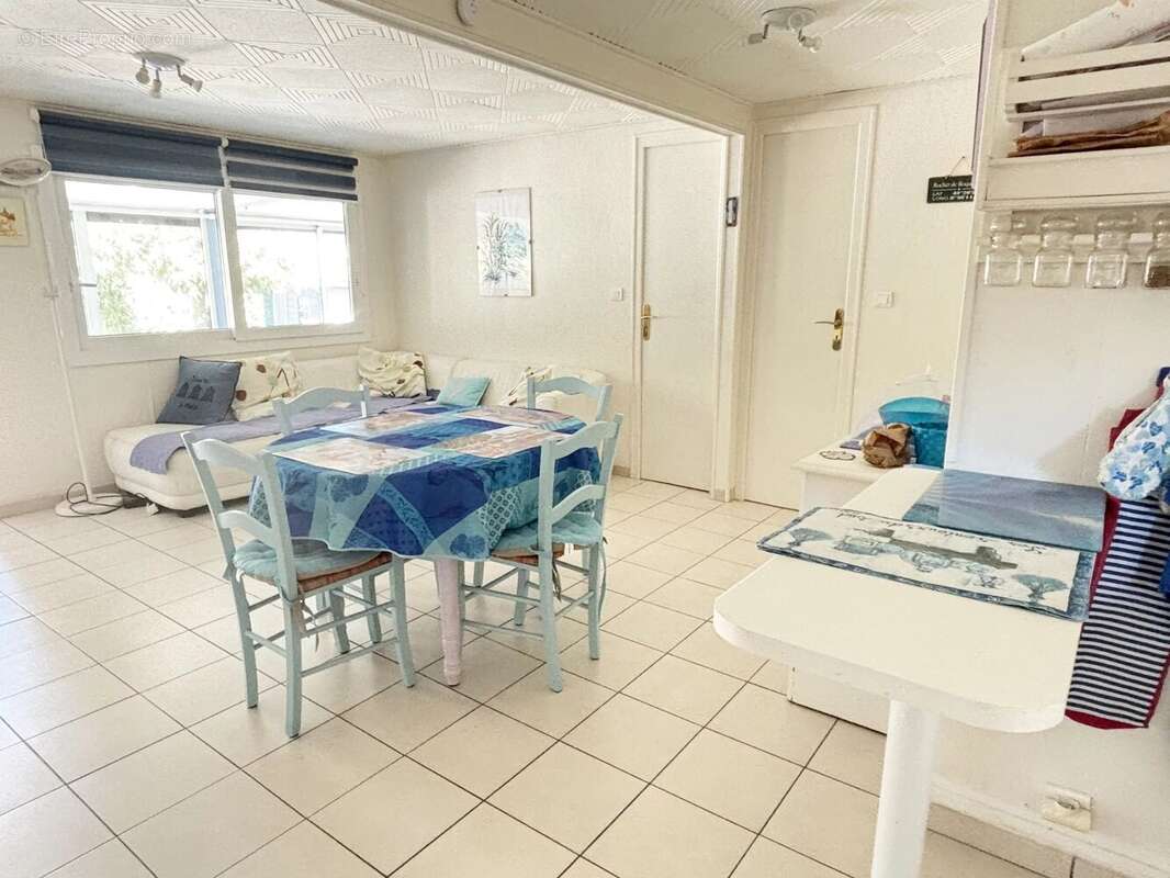 Maison à ROQUEBRUNE-SUR-ARGENS